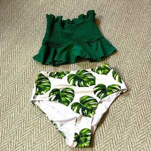 Cupshe size small bottom and top.